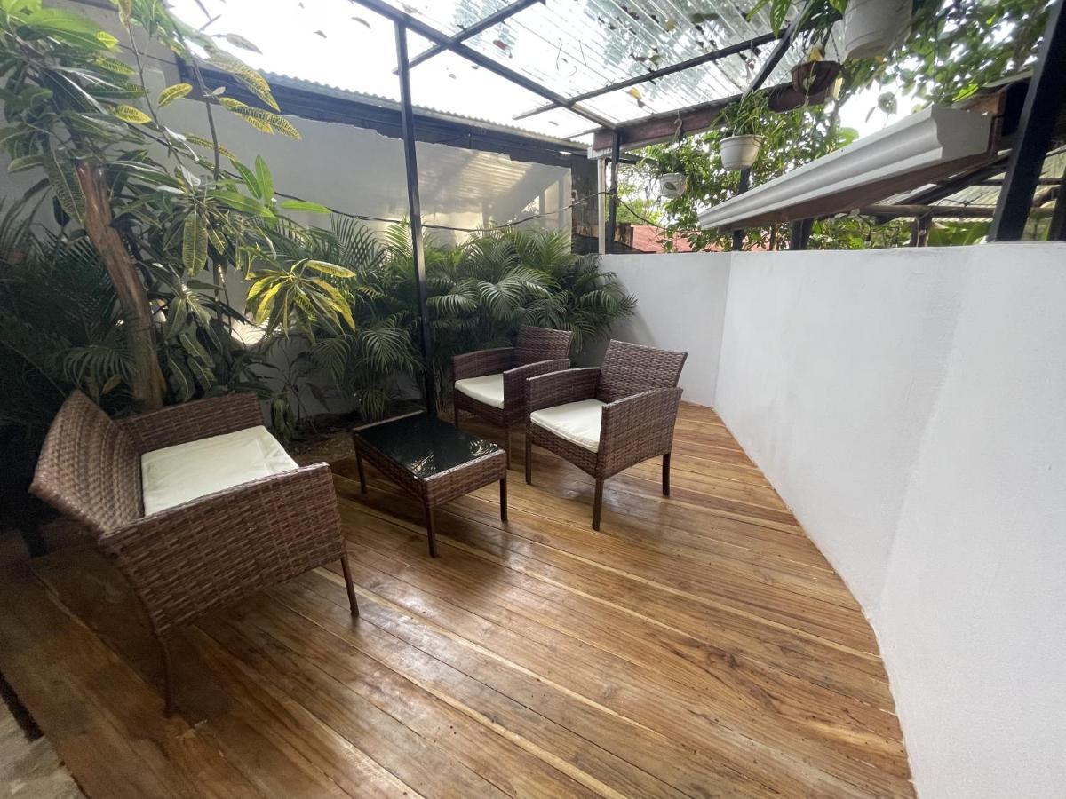 El Gato Rojas Surf Hostel Playa Santa Teresa  외부 사진