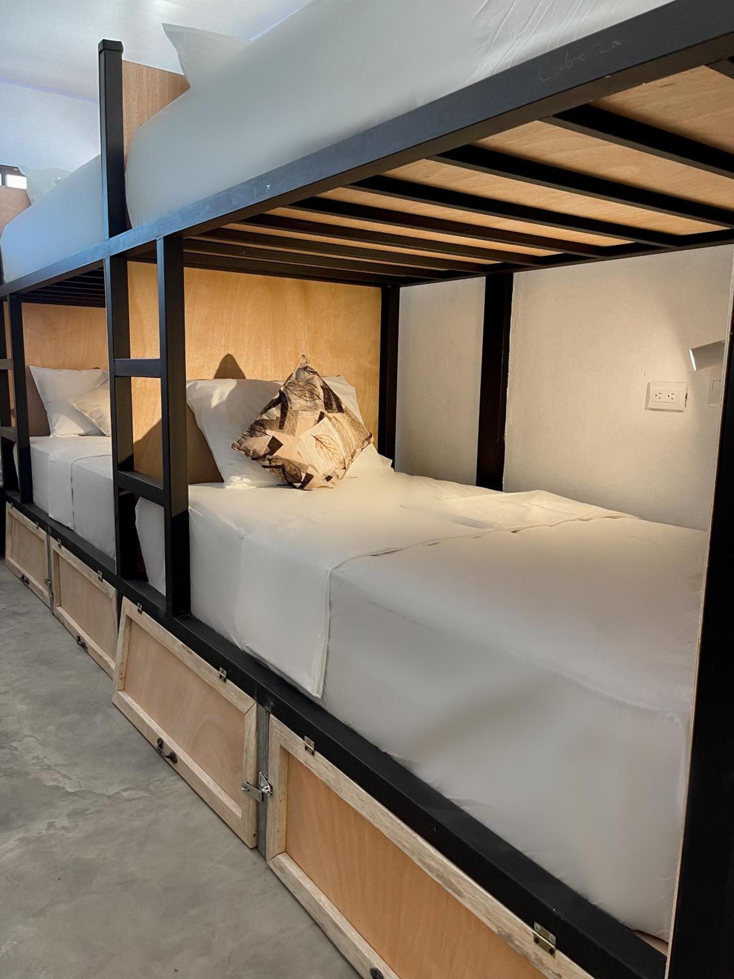 El Gato Rojas Surf Hostel Playa Santa Teresa  외부 사진