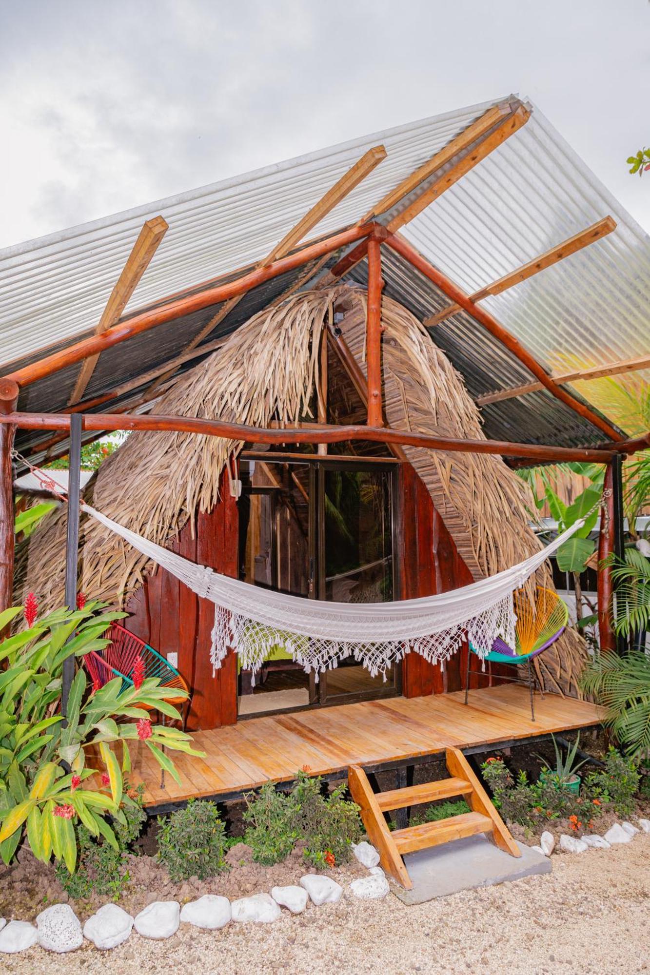 El Gato Rojas Surf Hostel Playa Santa Teresa  외부 사진